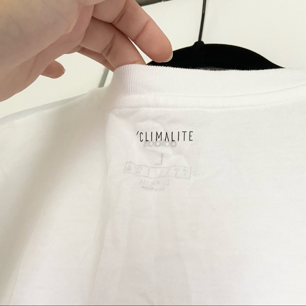 Adidas Men’s Graphic Short Sleeve T-shirt White NWT Circular Logo - Picture 5 of 5